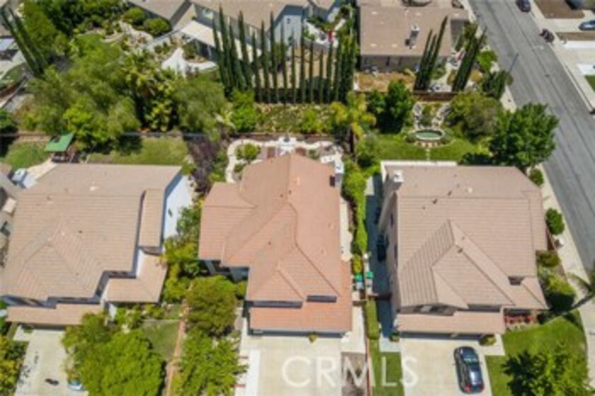 26442 Oaklington Road Photo