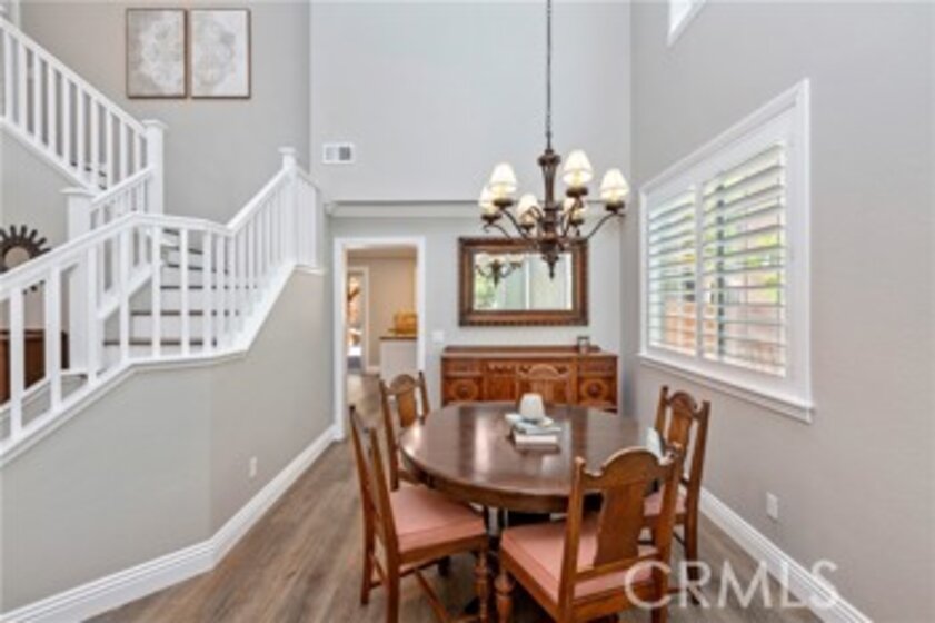 40252 Cambridge Street Photo